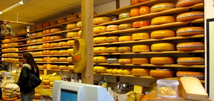 Travel Cheap By Eating Like a Local